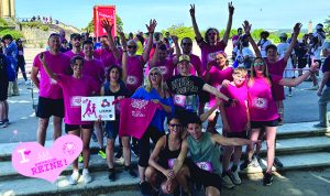 groupe LIRMM sur les marches du peyrou pour la course